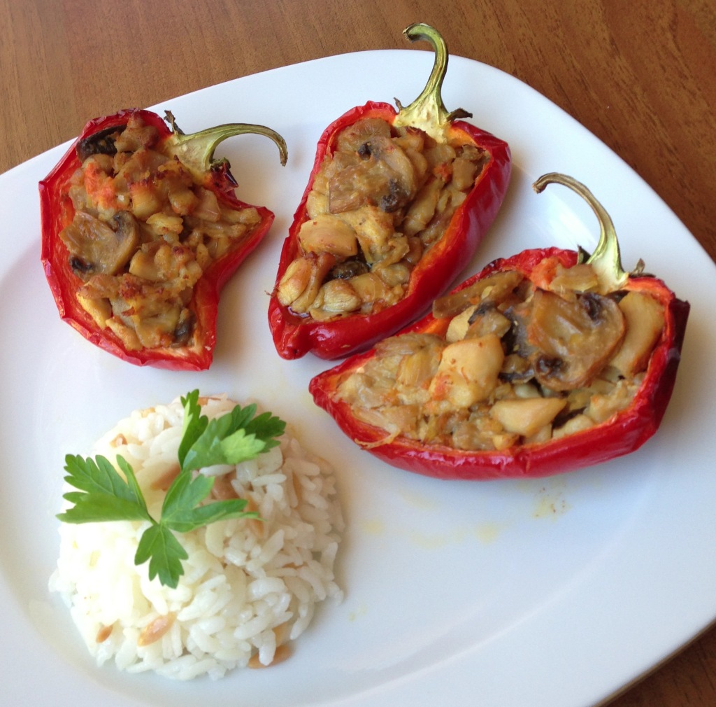 Mantarlı Tavuk Sote Dolgulu Kırmızı Biberler Nurhan�ın Mutfağı