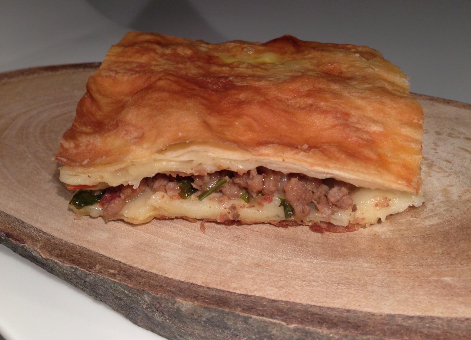 Kıymalı tepsi böreği Nurhan�ın Mutfağı